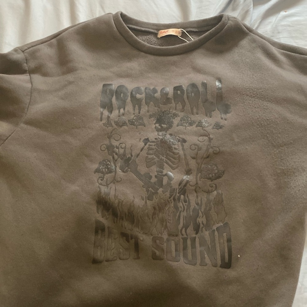 Romwe rock&roll sweater